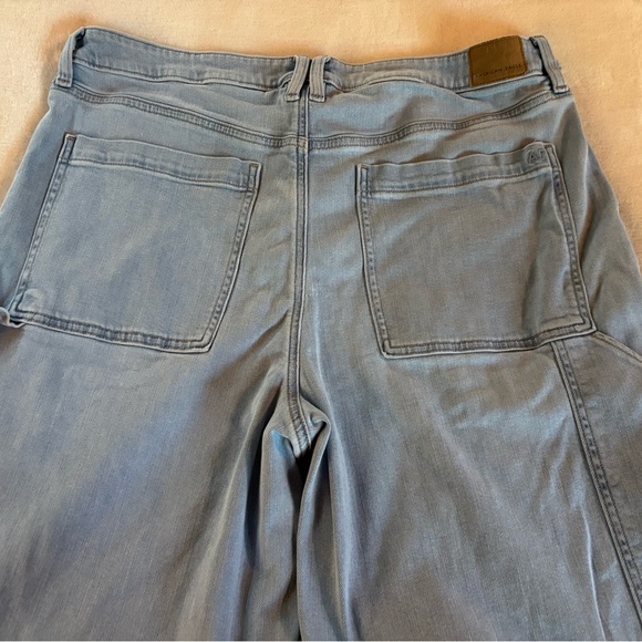 American Eagle Outfitters Light Blue Jeans - Picture 5 of 6
